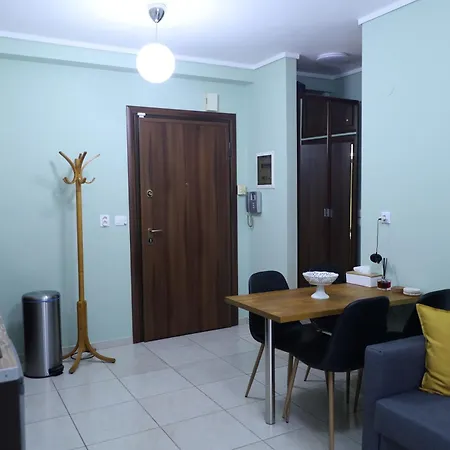 アパート Entire Metro Park 2 *